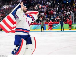 OS-guld till USA efter dramatik – Hellebuyck stor matchvinnare i finalen OS-guld till USA - första sedan 1980.