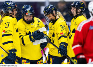 Lidl Hockey Games: Seger för Damkronorna mot Schweiz Seger för Damkronorna i Lidl Hockey Games