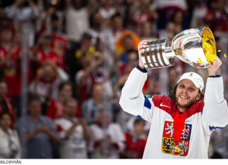 Drömmen som blev sann – en summering av VM i ishockey 2024 David Pastrnak firar VM-guld på hemmaplan