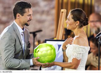 Erik Karlsson prisad av kronprinsessan Victoria