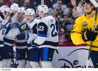 4 Nations: Förlust för Tre Kronor efter drama mot Finland Förlust för Sverige mot Finland i 4 Nations