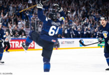 Målfest när Finland tog första segern i Ishockey-VM Målfest för Finland i Ishockey-VM