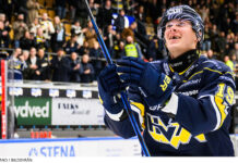Blågul prägel på Finlands trupp till Beijer Hockey Games Succéspelaren Henrik Borgström till Beijer Hockey Games