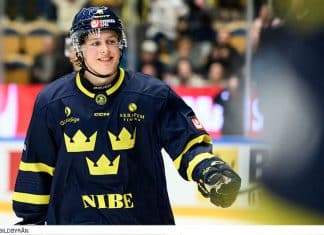 Succé för talangerna när Tre Kronor krossade Schweiz Talangerna briljerade när Tre Kronor krossade Schweiz