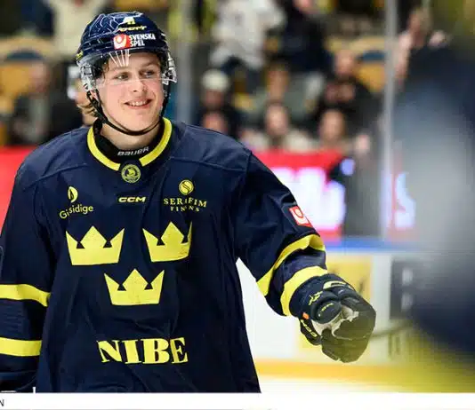 Succé för talangerna när Tre Kronor krossade Schweiz Talangerna briljerade när Tre Kronor krossade Schweiz