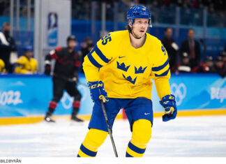 Rutinerade namn i Tre Kronors trupp till Swiss Hockey Games Jacob de la Rose i Tre Kronor