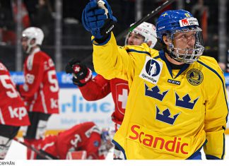 Swiss Ice Hockey Games: Premiärseger för Tre Kronor