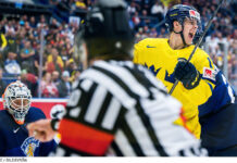 Spänning när Sverige tog sig till semifinal – se avgörandet mot Finland här Joel Eriksson Ek sköt Tre Kronor till semifinal i Hockey-VM