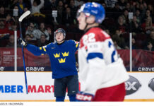 JVM: Seger för Juniorkronorna mot Tjeckien – Lettland väntar i kvartsfinal Juniorkronorna till kvartsfinal i JVM