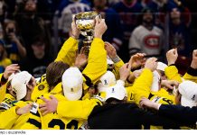 Juniorkronorna världsmästare – första guldet sedan 2012 Juniorkronorna världsmästare