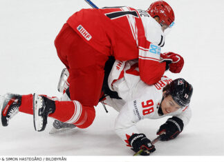 Tredje raka segern för Kanada – trots galen upphämtning av Österrike Connor Bedard i problem i Ishockey-VM