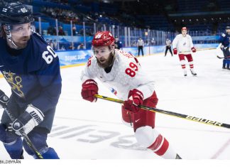 Efter Rysslands invasion – Stjärnorna lämnar KHL