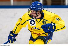 VIDEO: Otto Stenberg på rekordjakt när Småkronorna krossade Kanada – se målen här