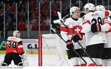 VIDEO: Schweiz rusar mot slutspel – se målen mot Österrike här Schweiz krossade rivalen i Hockey-VM