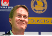 SHL krockar med Tre Kronors turnering i december – förbundskaptenen kikar på lösning