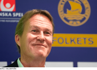 SHL krockar med Tre Kronors turnering i december – förbundskaptenen kikar på lösning