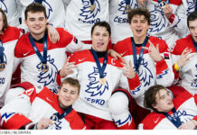 Se den galna vändningen när Tjeckien säkrade JVM-bronset Tjeckiens trupp till Hlinka-Gretzky
