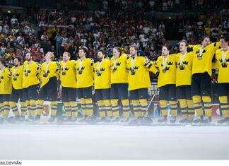 Tuff lottning för Tre Kronor – så ser grupperna till OS 2026 ut Tre Kronor firar sitt VM-brons