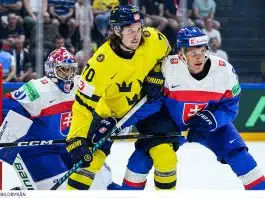 Ishockey-VM: Seger mot Slovakien – Tre Kronor klart för kvartsfinal Spänning när Tre Kronor säkrade kvartsfinalplatsen i Hockey-VM 2026
