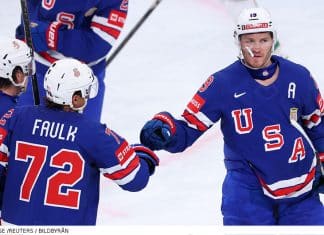 Ishockey-VM: Stjärnan klev fram – hoppet lever för USA Tkachuk frälste USA i Hockey-VM 2026