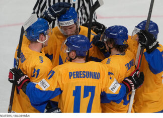 Ukraina kan skriva historia – nära avancemang till A-VM Ukraina nära avancemang till Hockey-VM