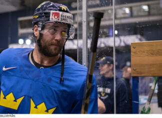 Inför dagens matcher i Ishockey-VM Victor Hedman tränar inför Hockey-VM